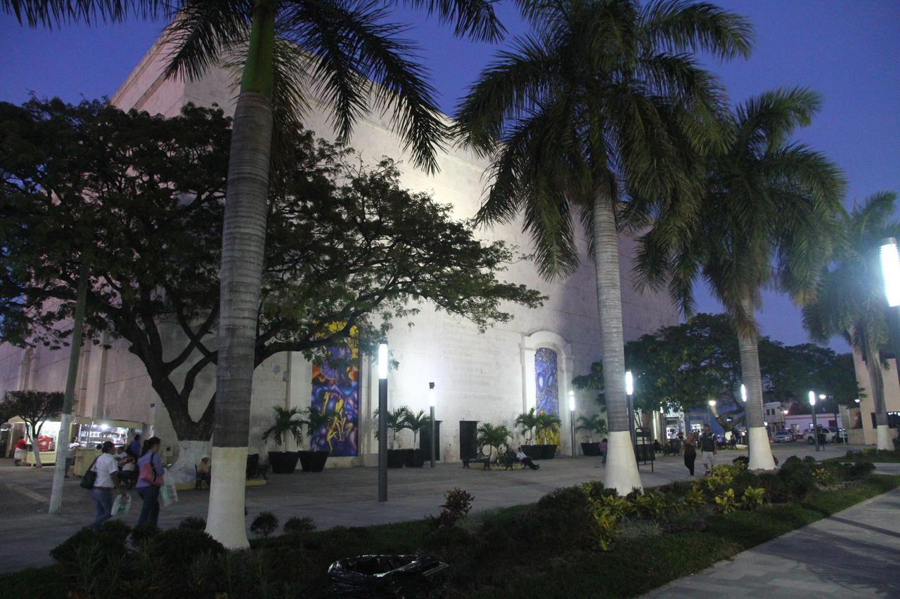 Hotel Del Parque Ciudad del Carmen Bagian luar foto